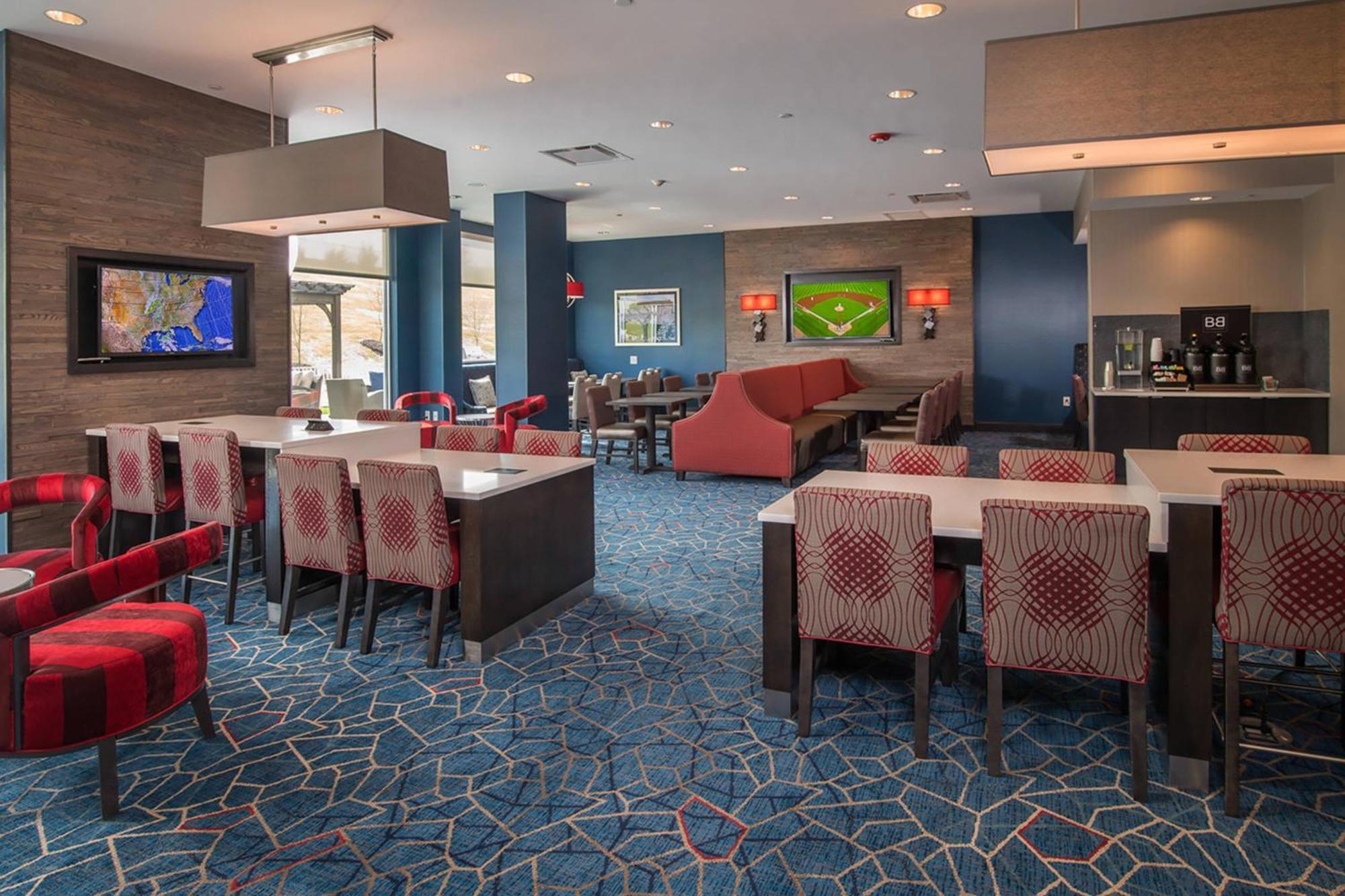Towneplace Suites By Marriott Altoona Εξωτερικό φωτογραφία