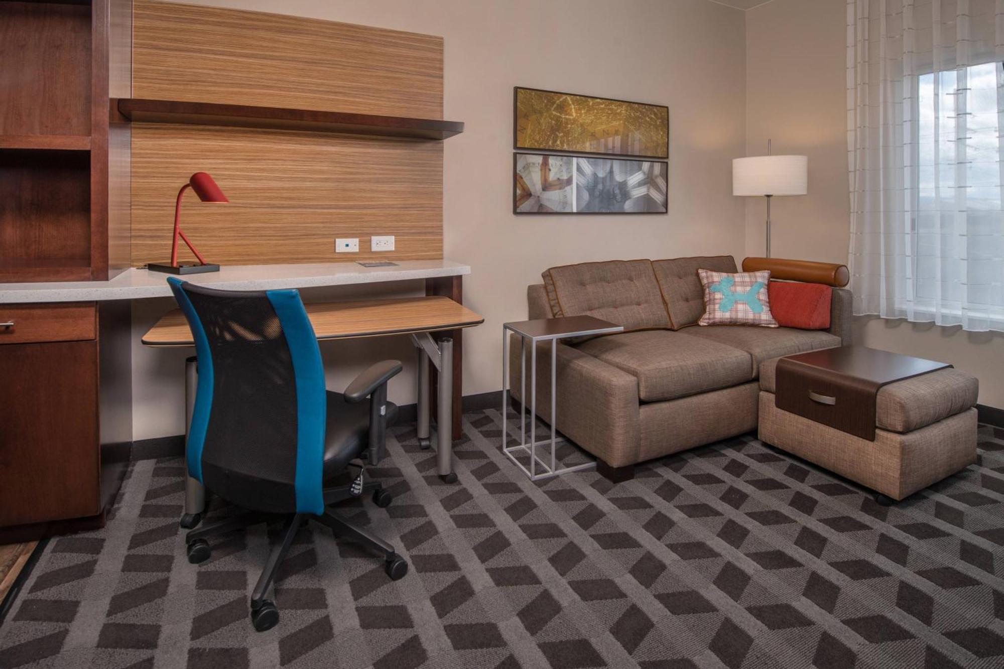 Towneplace Suites By Marriott Altoona Εξωτερικό φωτογραφία