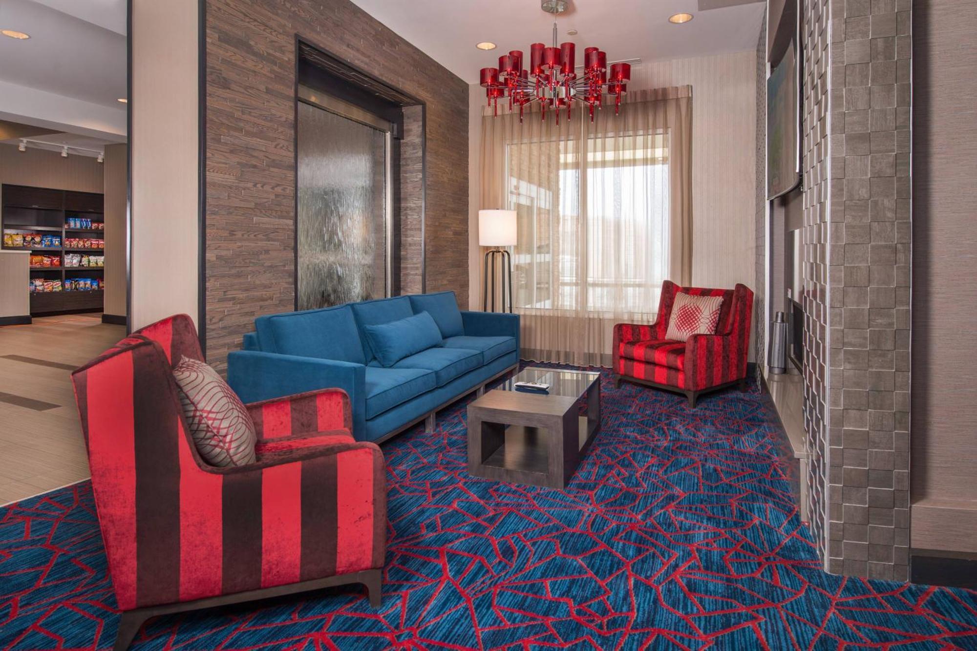 Towneplace Suites By Marriott Altoona Εξωτερικό φωτογραφία