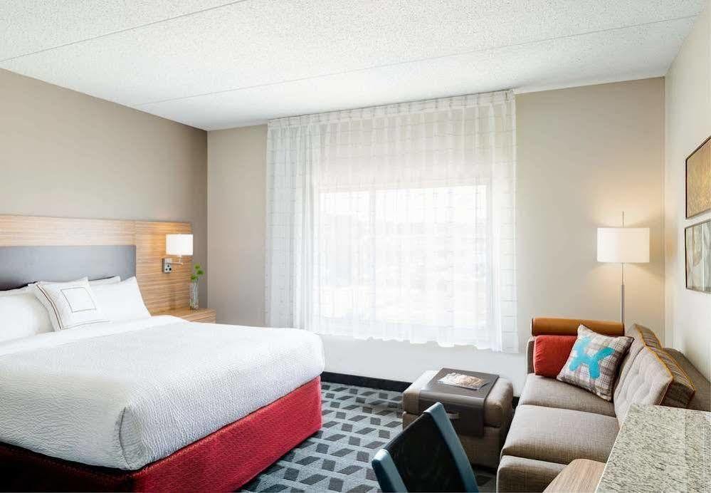 Towneplace Suites By Marriott Altoona Εξωτερικό φωτογραφία